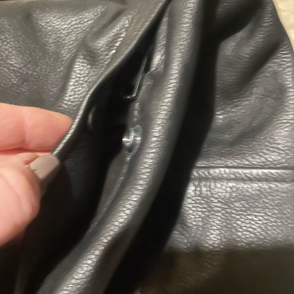 New Screaming Eagle thick leather chaps - Picture 4 of 14